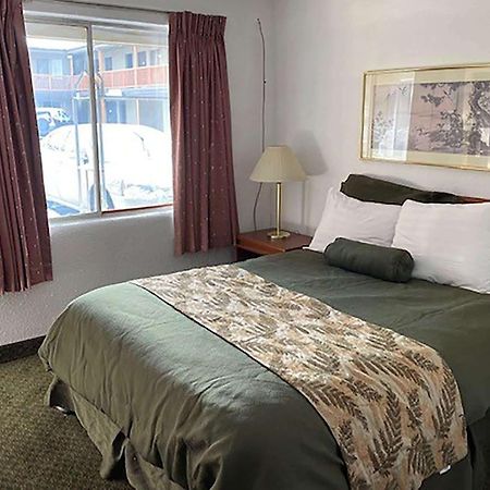 Travelodge By Wyndham The Dalles Bagian luar foto