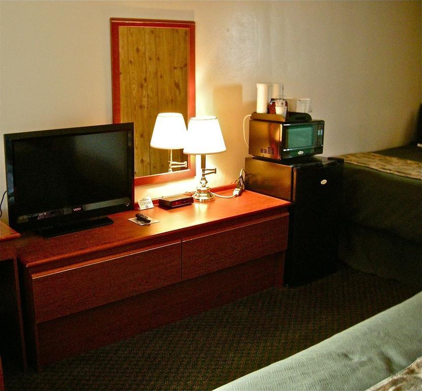 Travelodge By Wyndham The Dalles Bagian luar foto